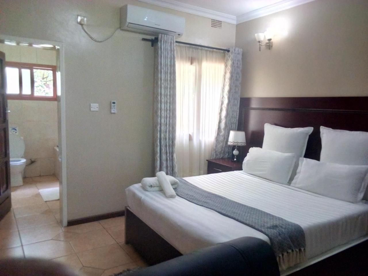 Zenith Lodge Lusaka Luaran gambar
