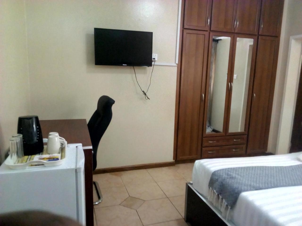 Zenith Lodge Lusaka Luaran gambar