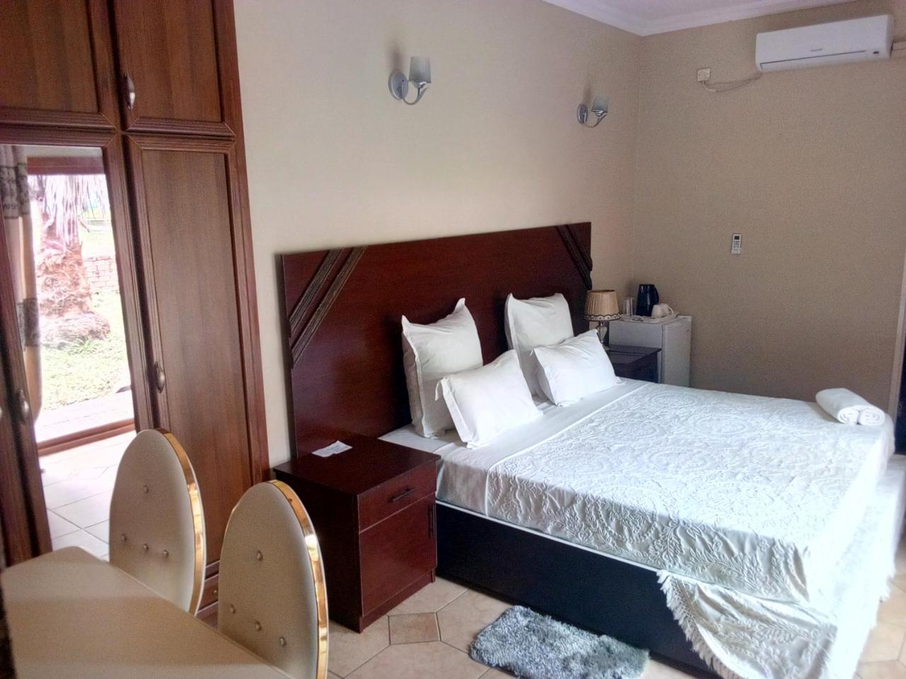 Zenith Lodge Lusaka Luaran gambar